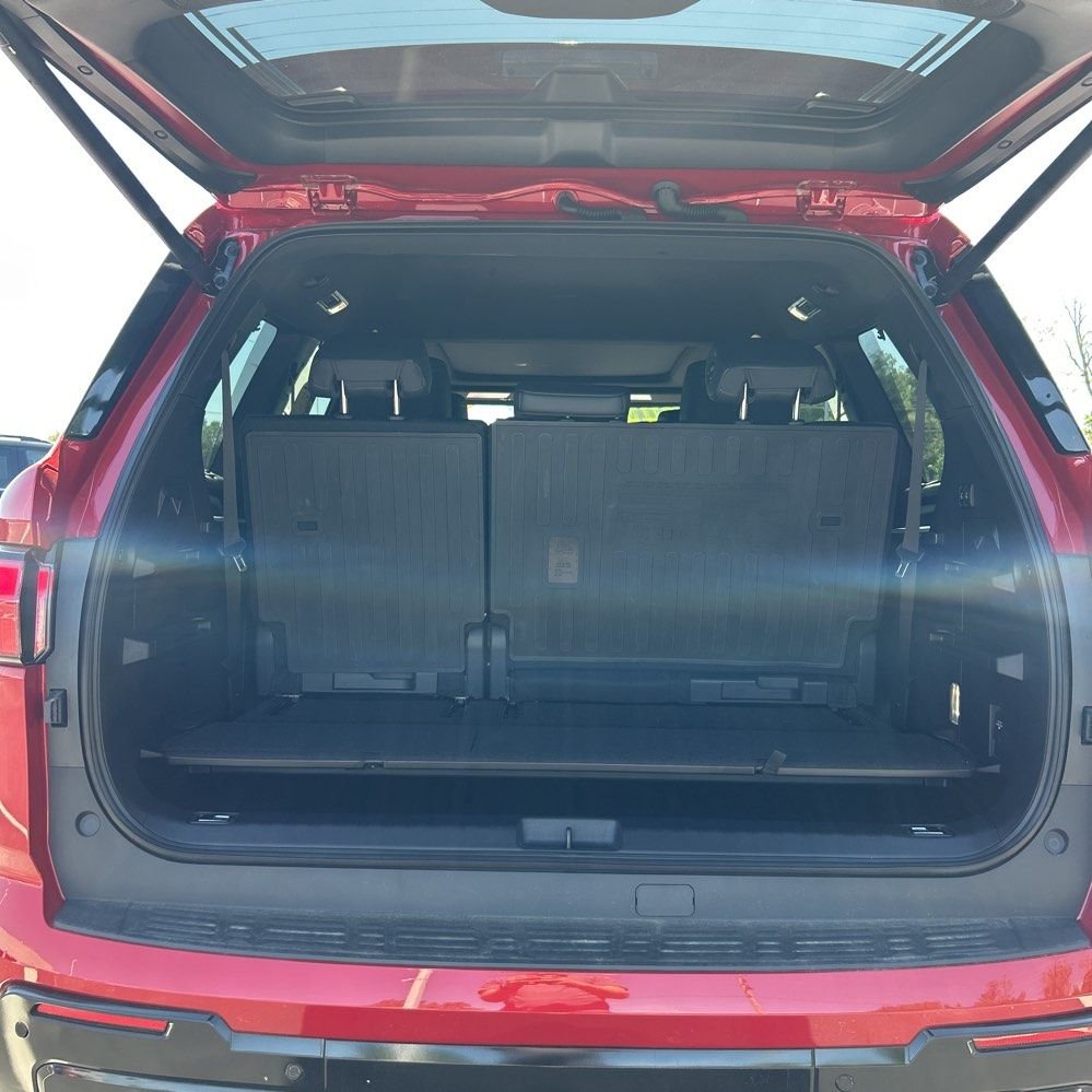 Used 2025 Red Toyota Platinum image 10