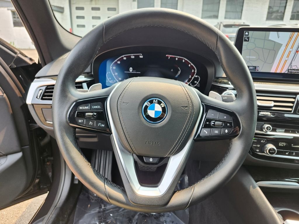 Used 2023 Gray BMW 530e iPerformance image 30