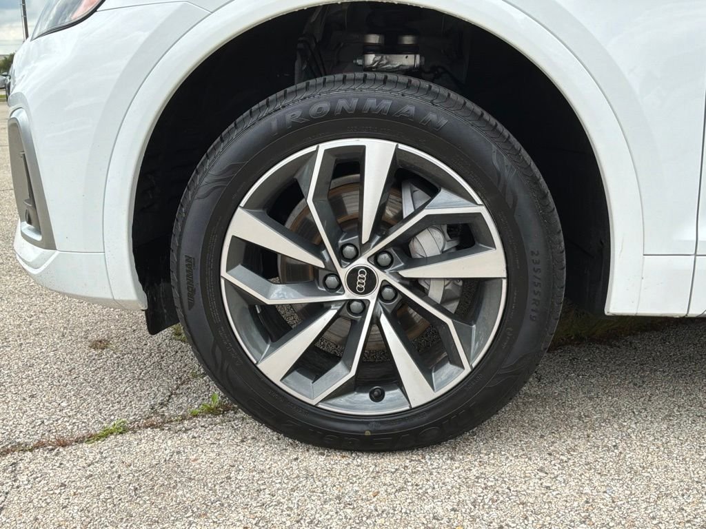Used 2024  Audi 45 S line Premium image 10