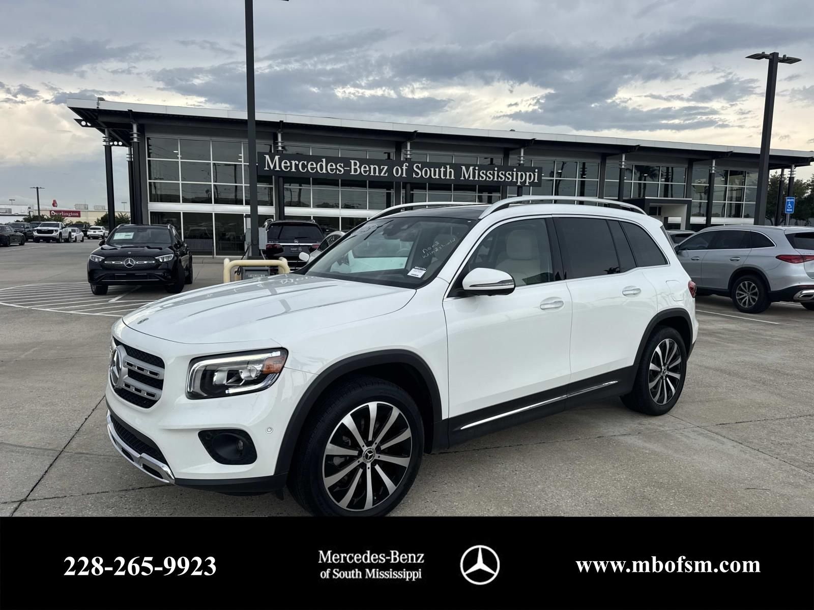 2023 Mercedes-Benz GLB GLB 250's photo