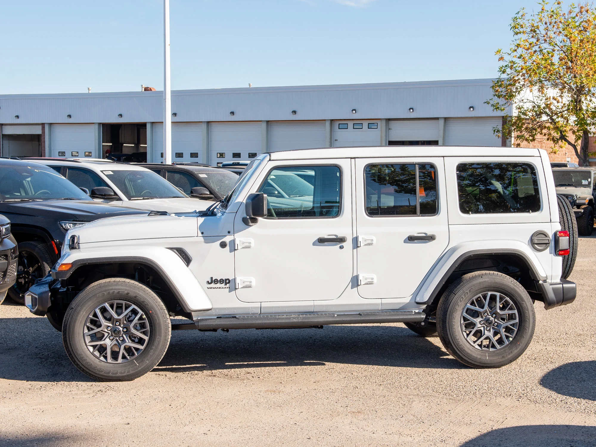 Used 2025 White Jeep Sahara* 4 Door 4x4, 1-Touch Power Top, Safety Group, Heated Leather image 4