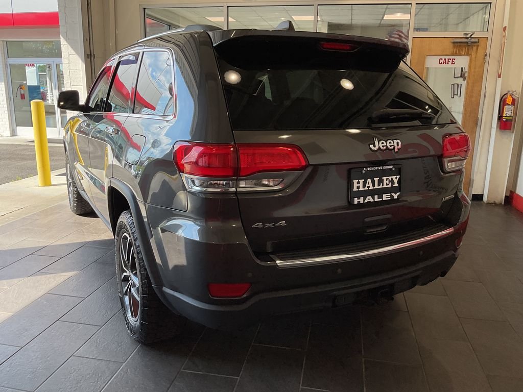 Used 2019 Gray Jeep Limited image 6