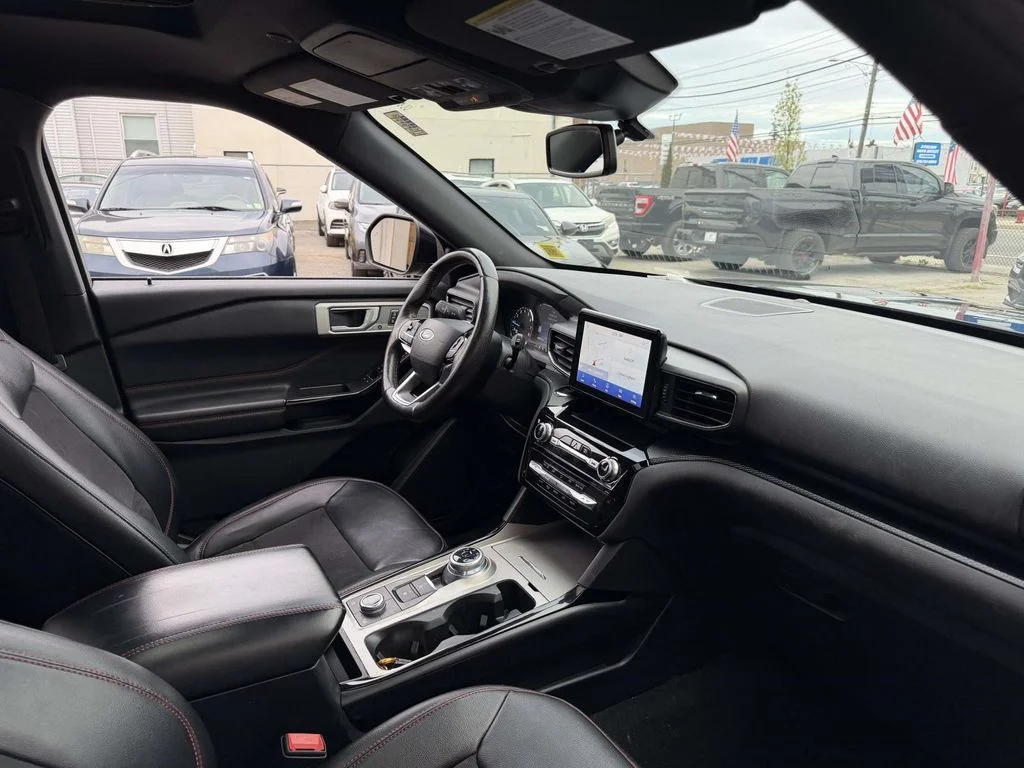 Used 2022 Black Ford ST-Line image 13