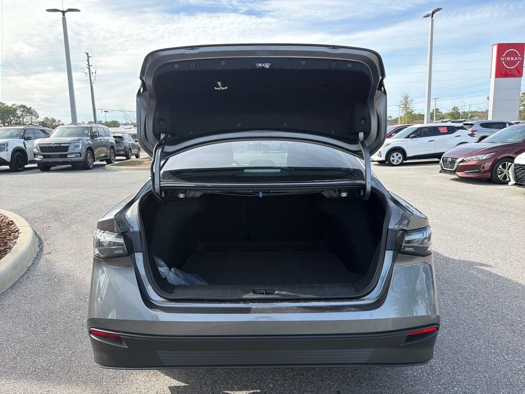 New 2026 Nissan Sentra SV 4D Sedan