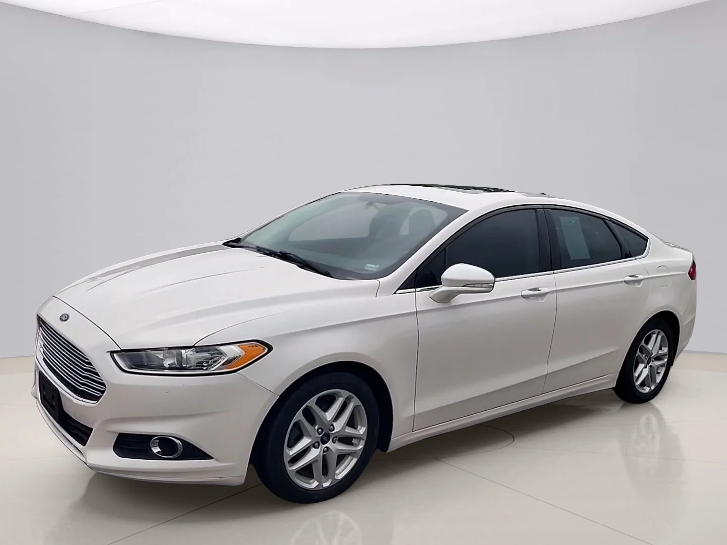 2015 Ford Fusion SE FWD's photo