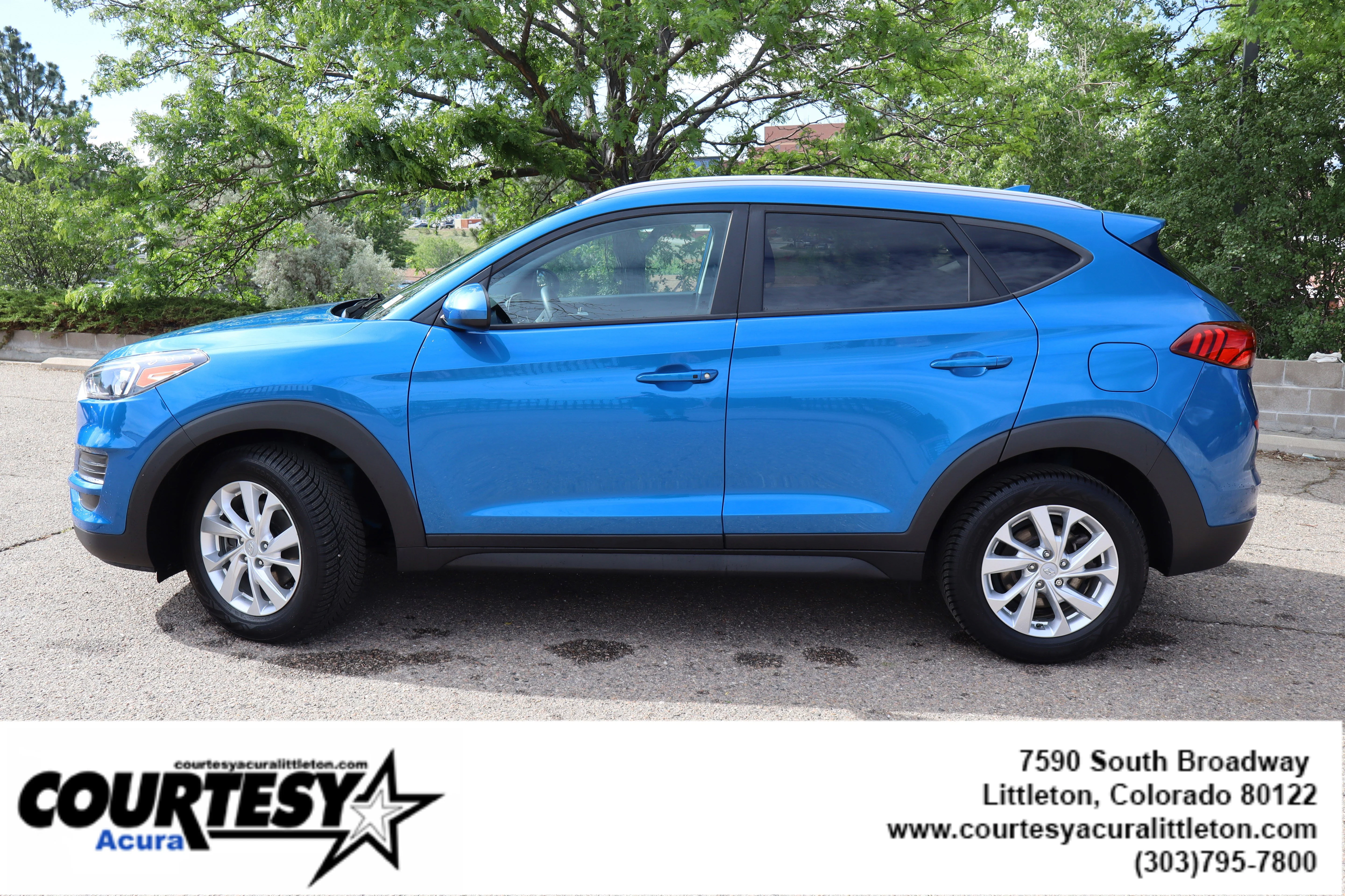 Used 2020 Aqua Blue Hyundai Value image 3