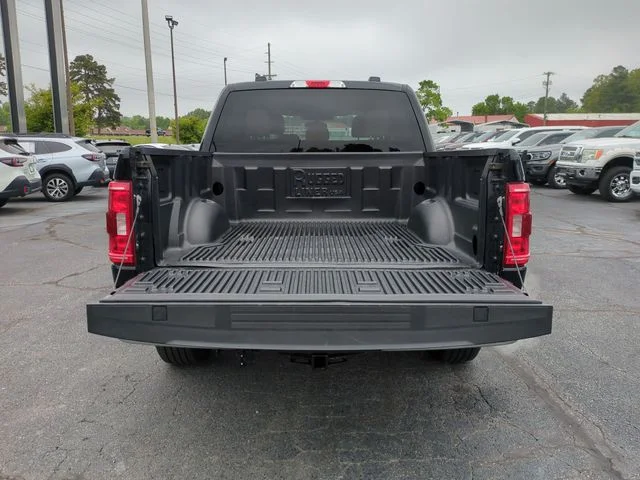 Used 2023 Black Ford XLT image 22