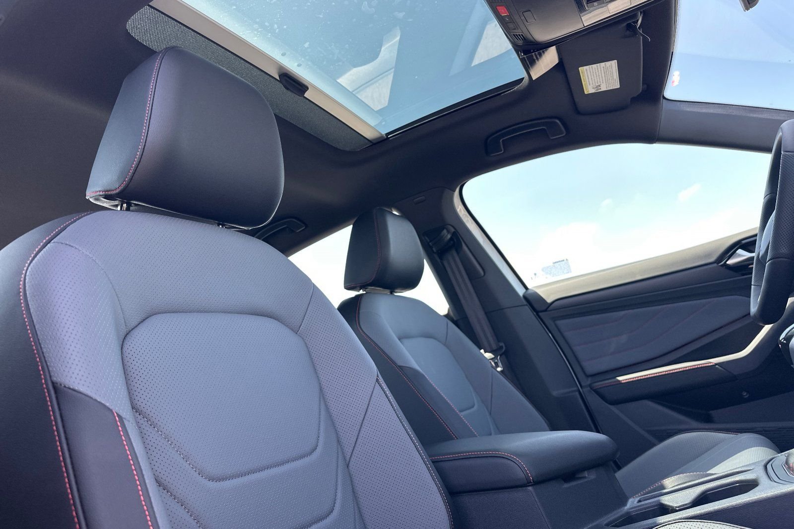 New 2026 Pure White Volkswagen 2.0T Autobahn image 16