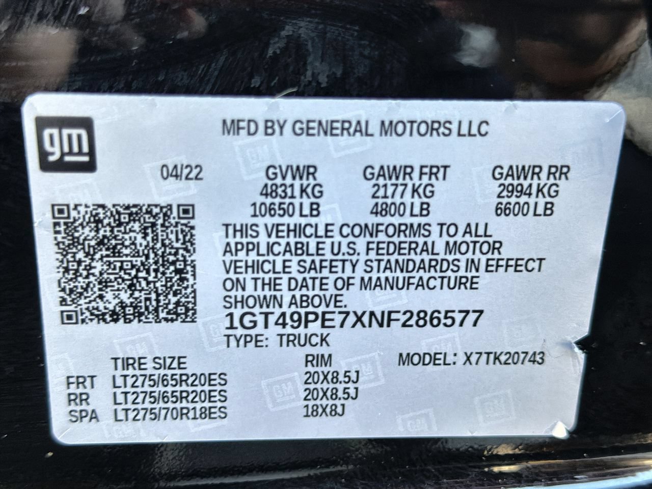 Used 2022 ONYX BLACK GMC AT4 image 29