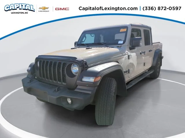 2020 Jeep Gladiator Sport's photo