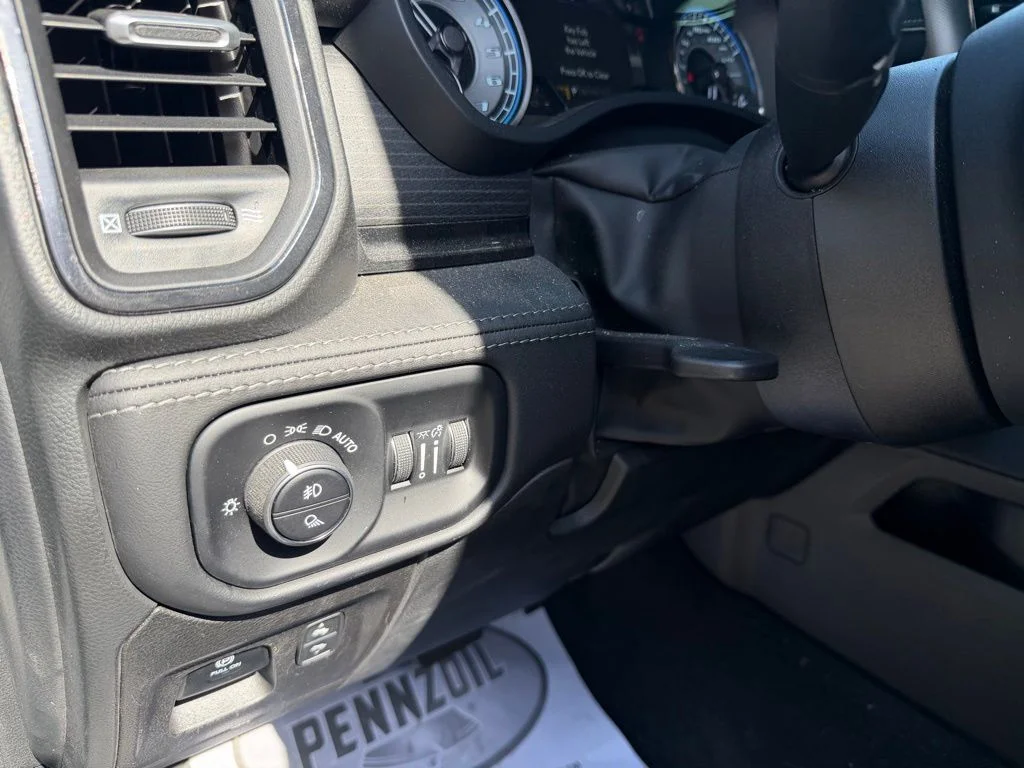 Used 2022 White Ram Limited image 19