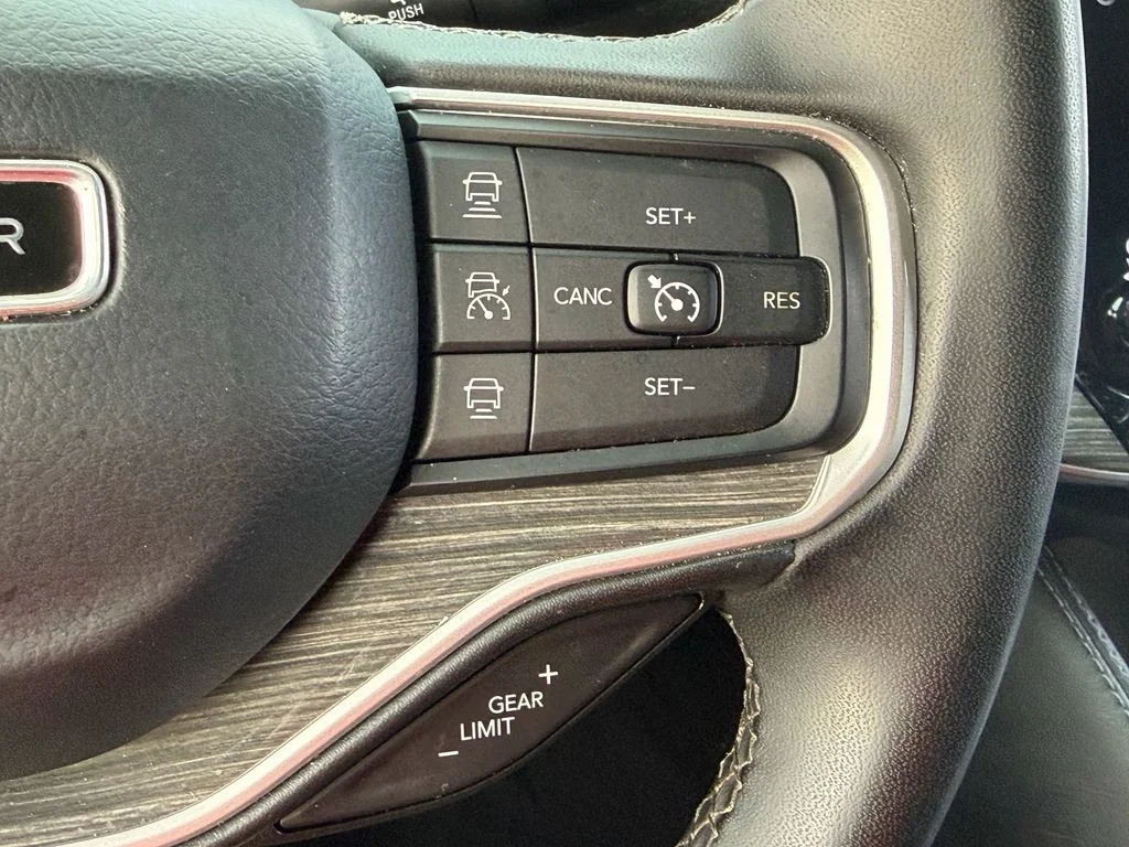 Used 2022 White Jeep Series II image 30