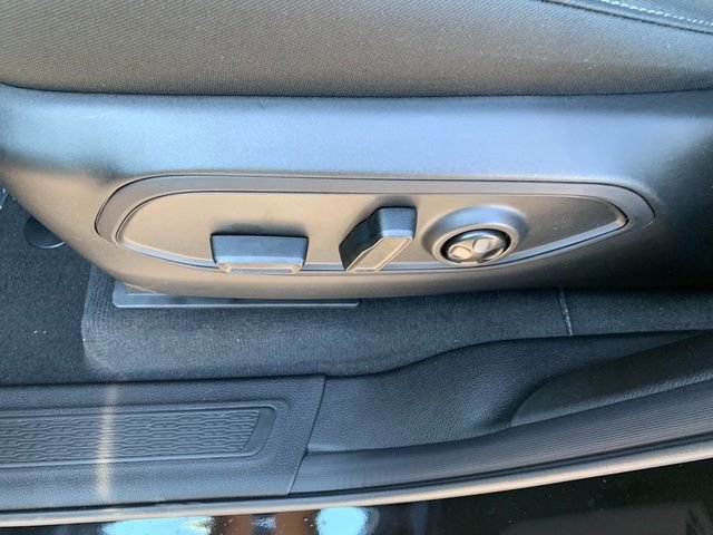 New 2027 High-Gloss Black Paint Jeep Laredo image 16