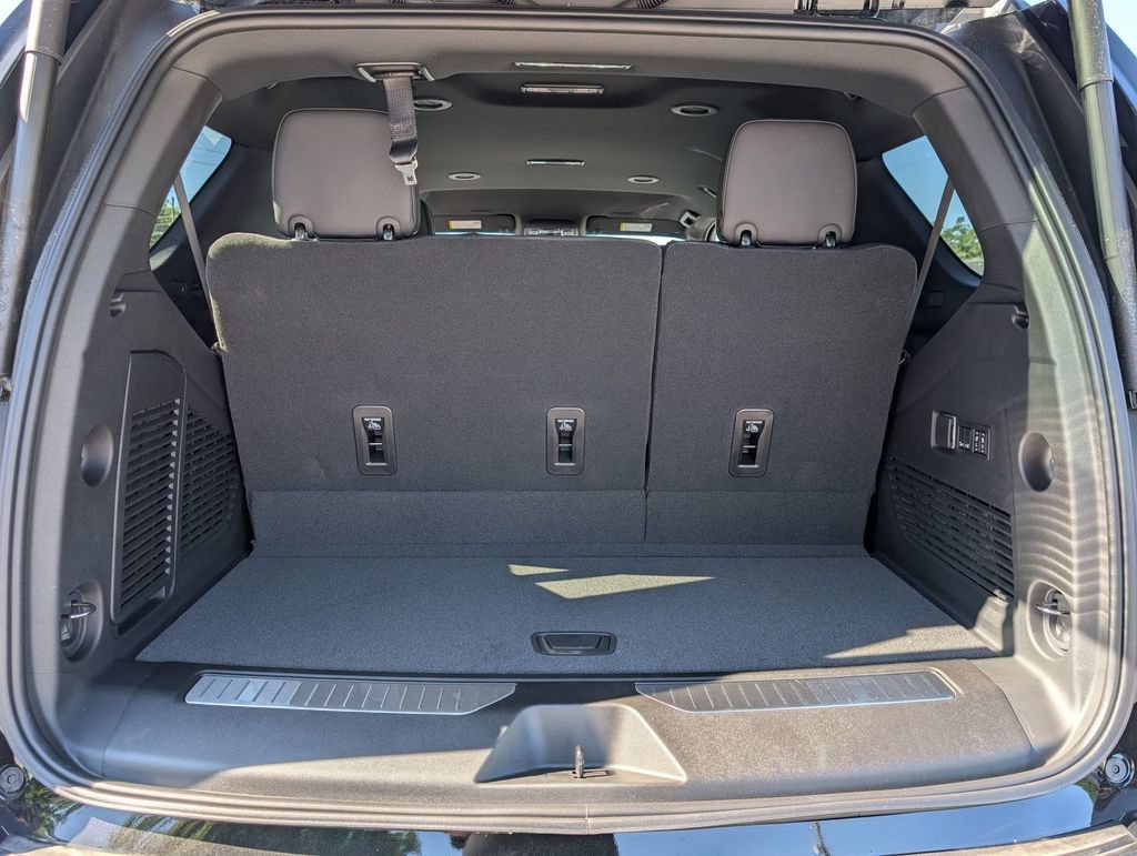 2026 Chevrolet Tahoe Premier - Photo 27