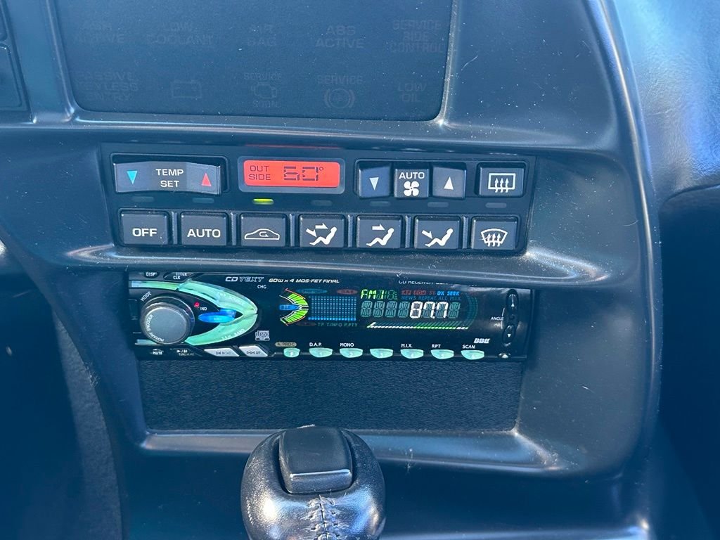Used 1995  Chevrolet Base image 29
