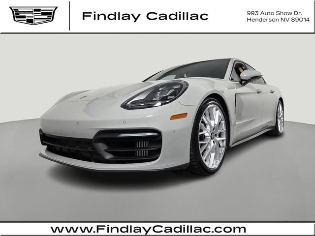 2022 Porsche Panamera 4's photo