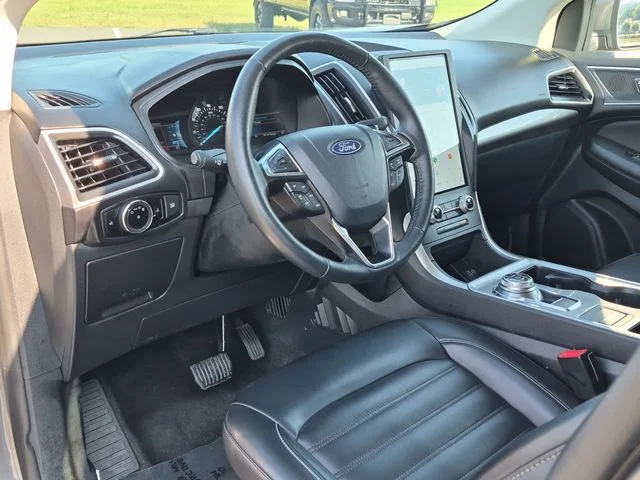 Used 2024 Gray Ford SEL image 20