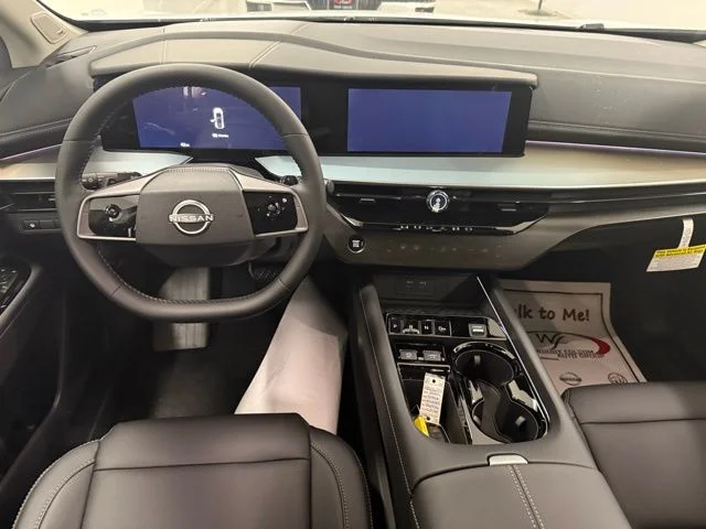 New 2025 Everest White TriCoat Nissan SL image 19