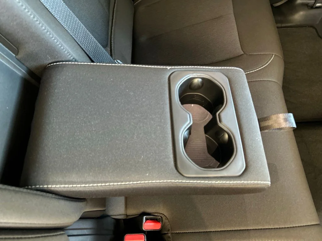 Used 2025 Black Jeep Laredo image 27