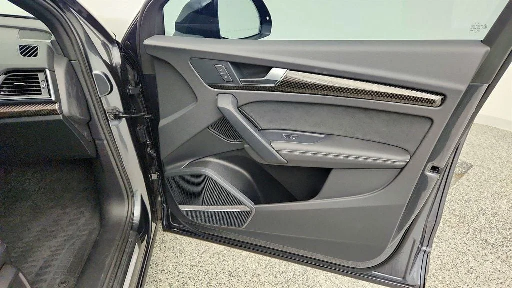 Used 2022 Daytona Gray Pearl Effect Audi Prestige 3.0 TFSI quattro w/ Sport Exhaust Tips, Black Optic Pkg image 27
