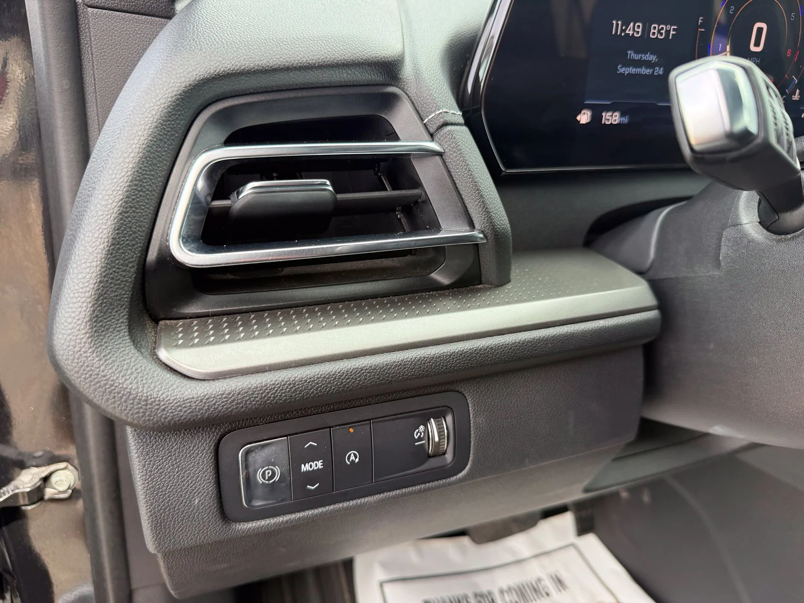 2025 Chevrolet Traverse LT - Photo 13