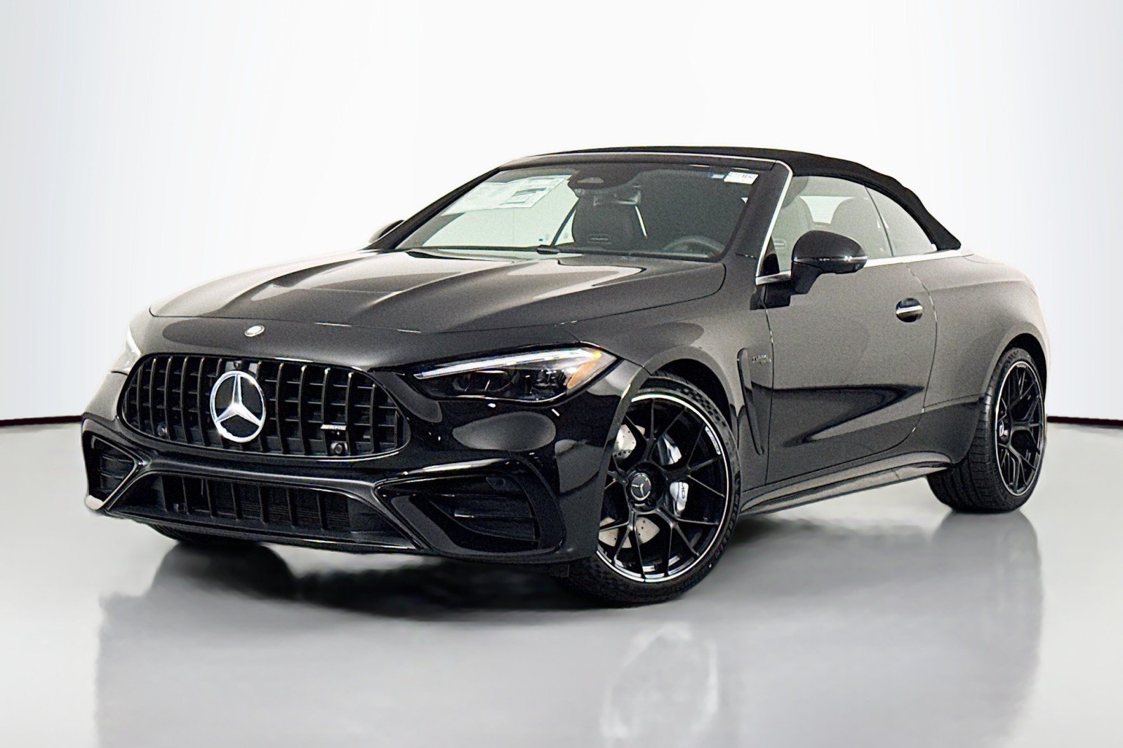 2026 Mercedes-Benz CLE AMG 53 4Matic Cabriolet's photo