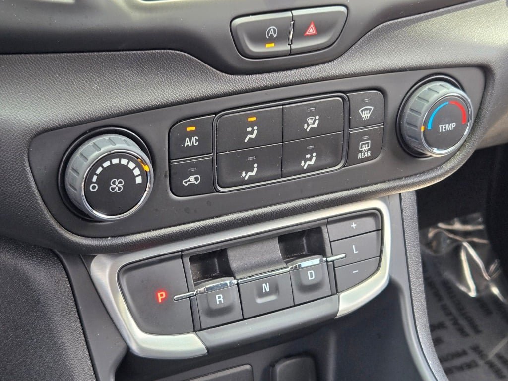 2024 GMC Terrain SLE - Photo 27