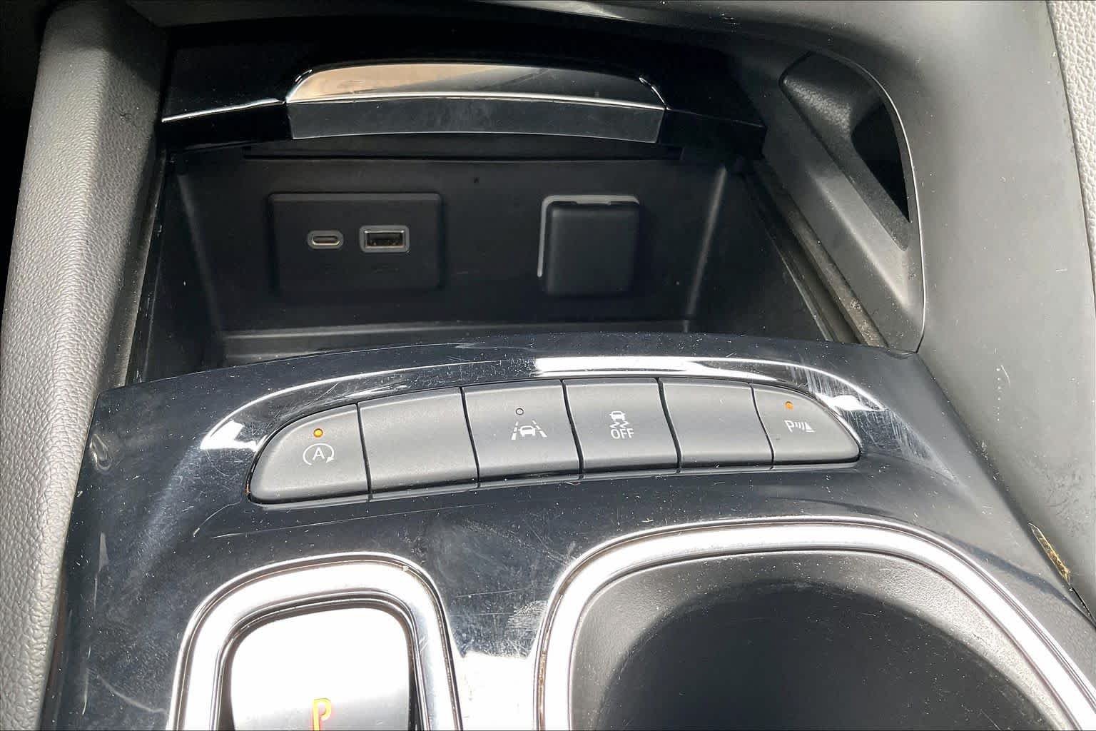 Used 2023 Ebony Twilight Metallic Buick Essence image 32