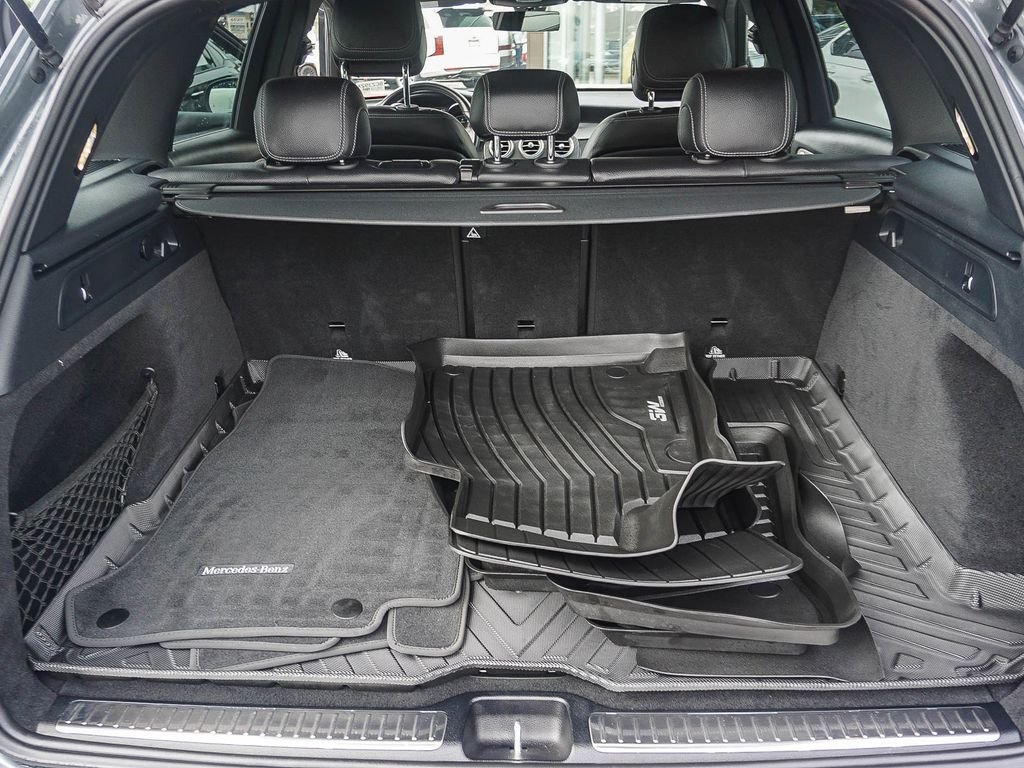 Used 2021 Gray Mercedes-Benz GLC 300 image 24