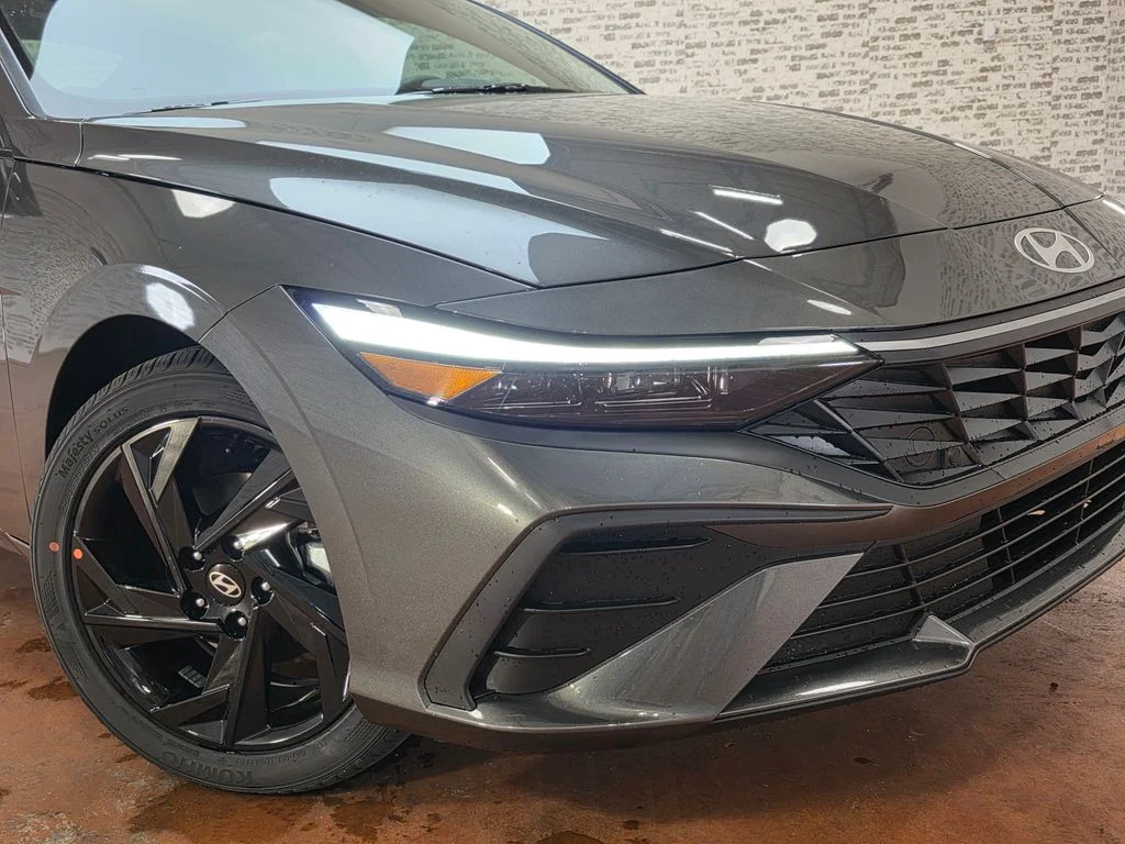 New 2026 Amazon Gray Hyundai SEL Sport image 8
