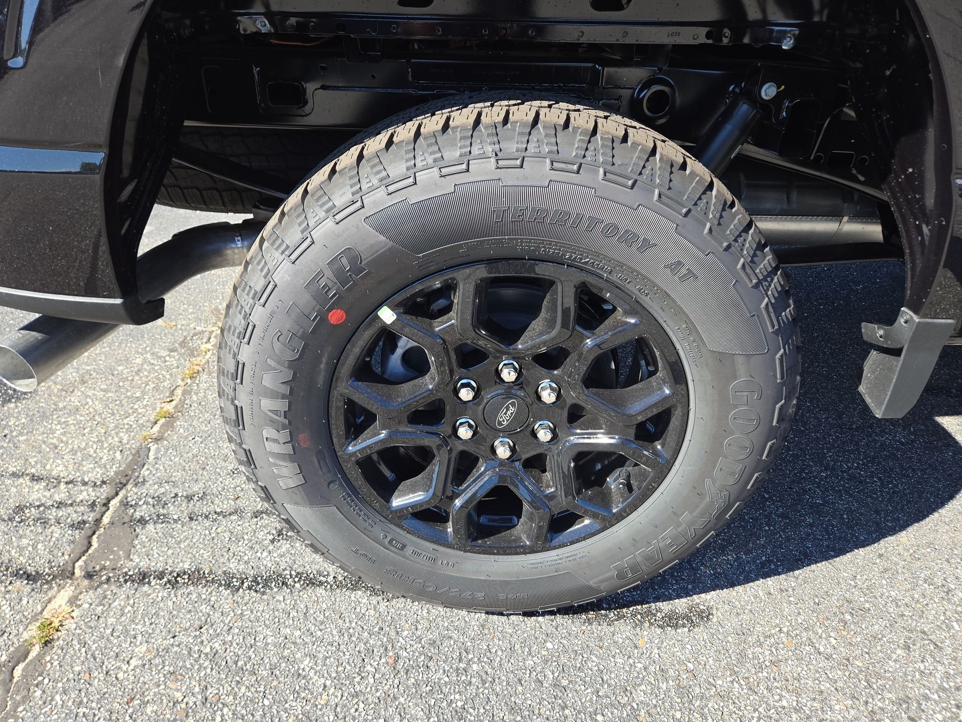 New 2026 Agate Black Metallic Ford XLT image 2
