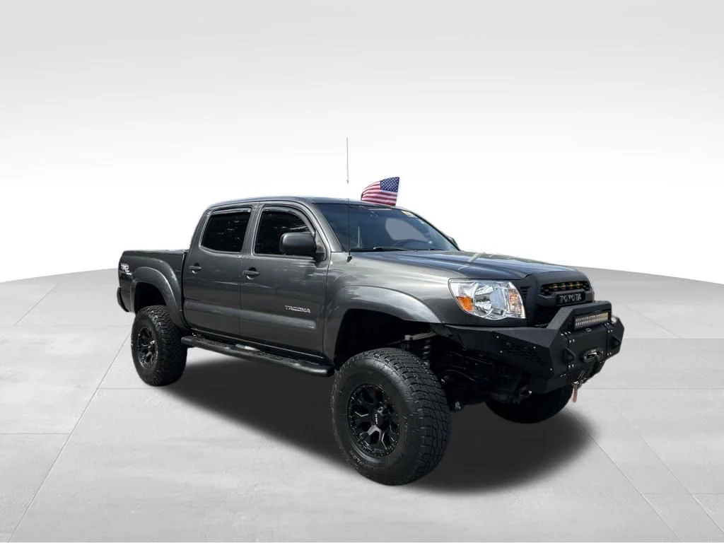 Used 2011 Magnetic Gray Metallic Toyota Base image 8
