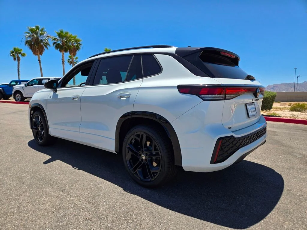 New 2026 White Volkswagen 2.0T SE R-Line Black image 3