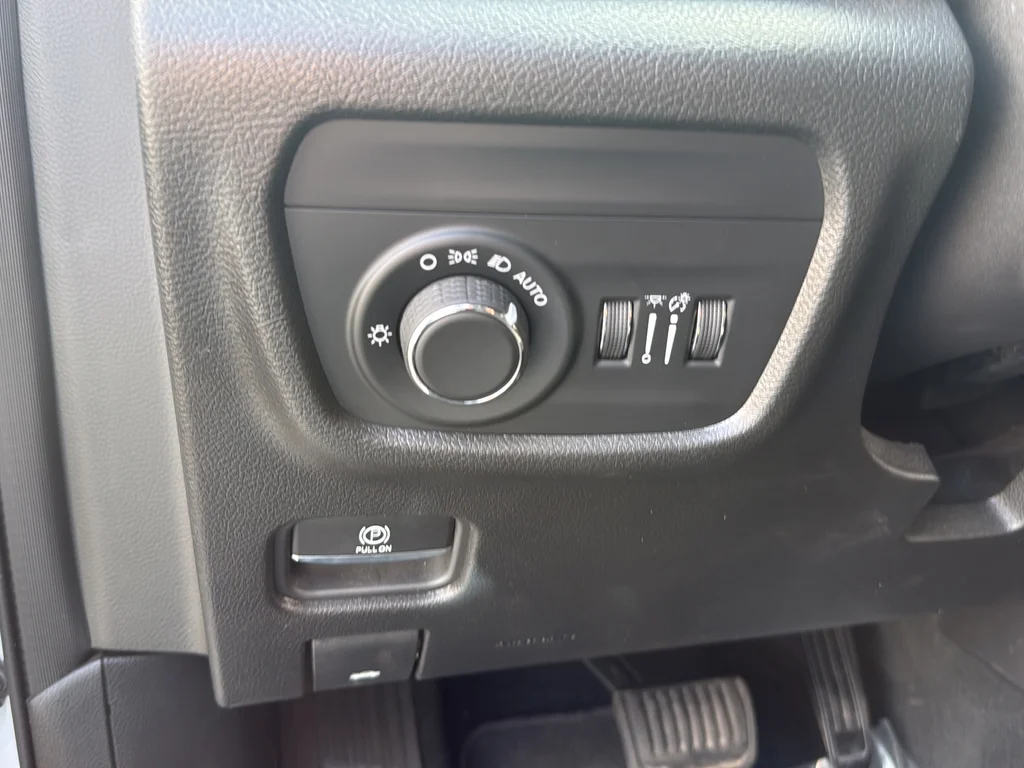 Certified Used 2023 White Jeep Altitude image 22