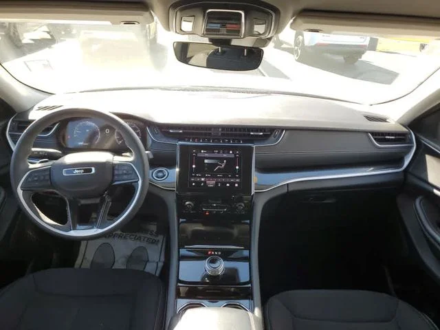 Used 2023 White Jeep Laredo image 16