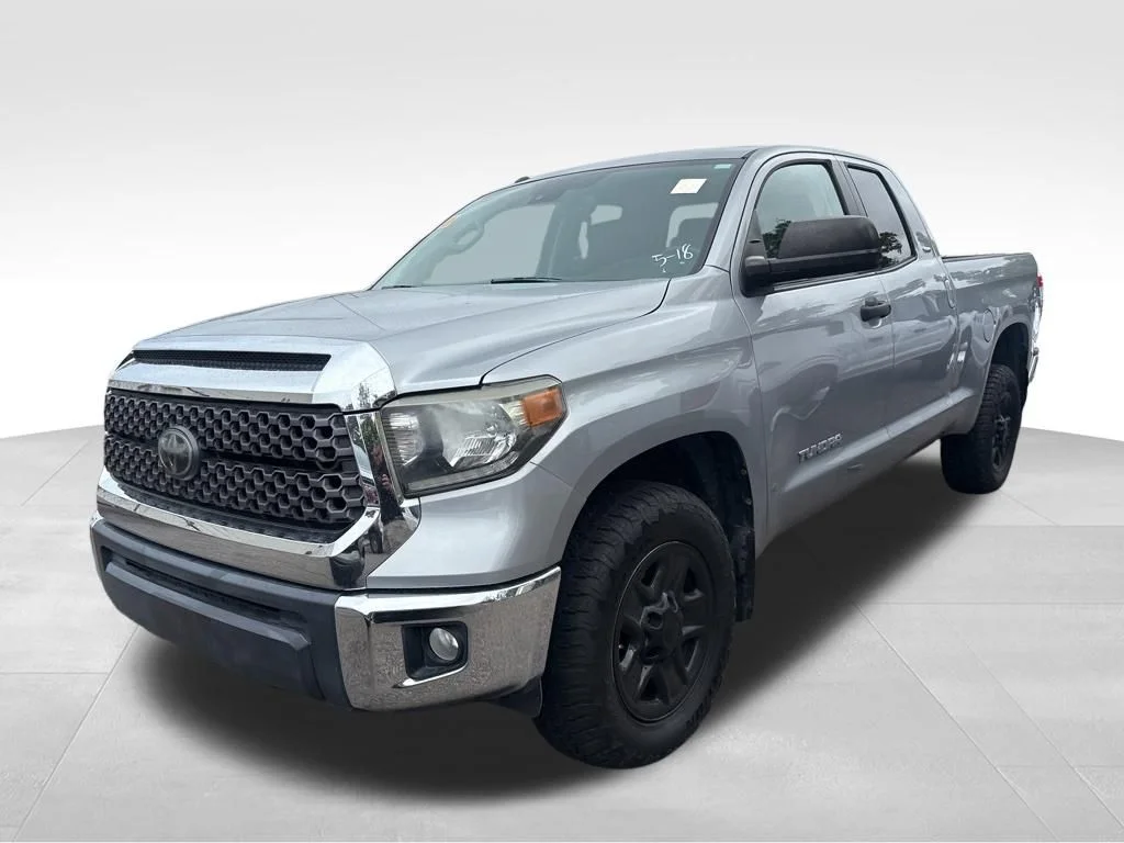 Used 2019 Silver Toyota SR5 image 14
