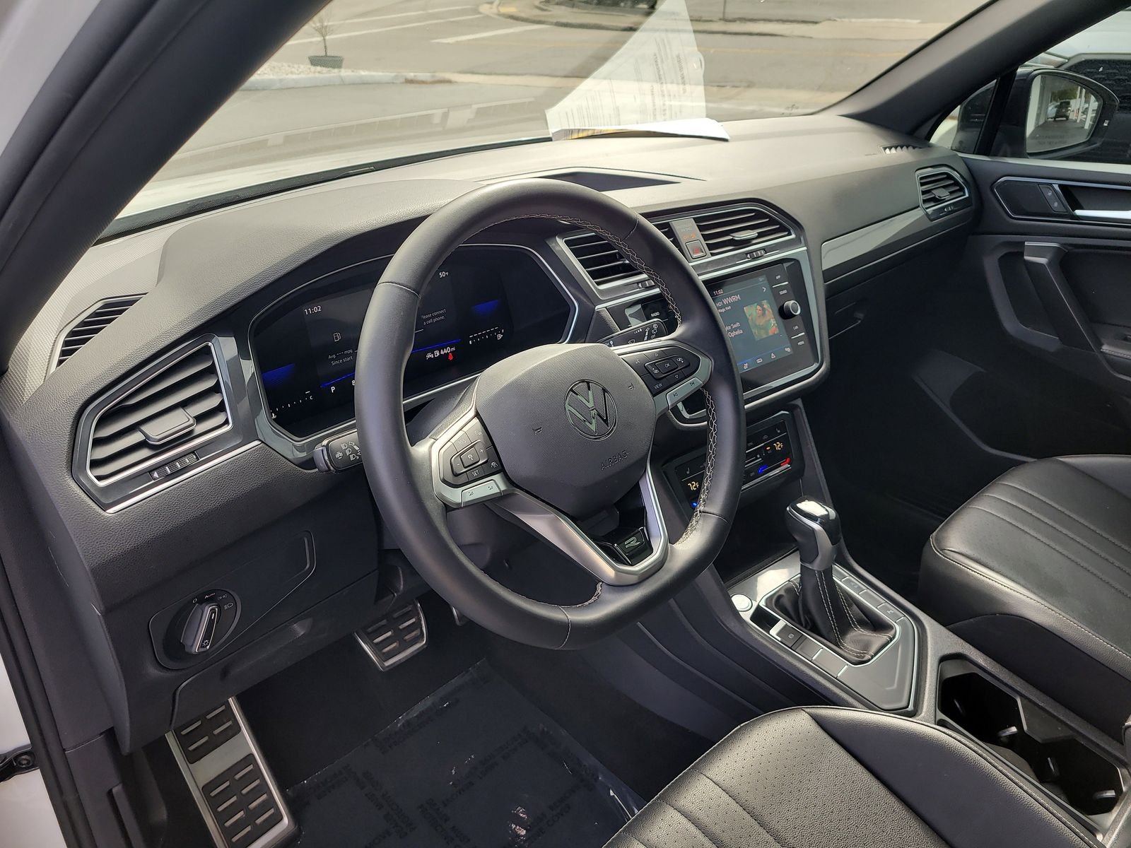 2023 Volkswagen Tiguan SE R-LINE BLACK - Photo 22