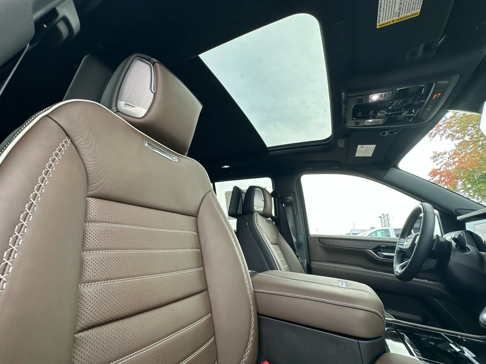 New 2027 Glacier White Tricoat GMC Denali Ultimate image 17