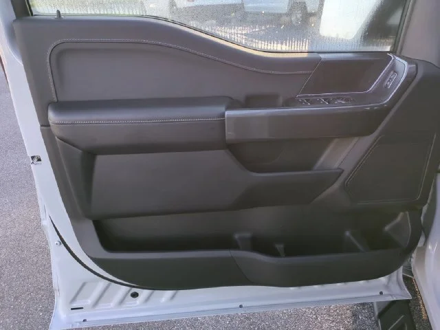 Used 2023 White Ford XLT image 12