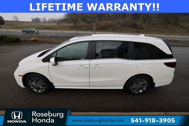 2026 Honda Odyssey Touring - Photo 14