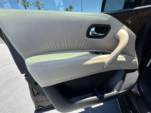 Used 2018 Brown Nissan SL image 23