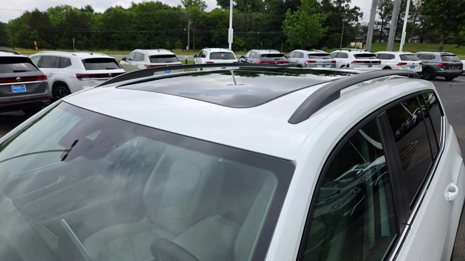 New 2026 opal white pearl Volkswagen 2.0T SE w/Technology image 10