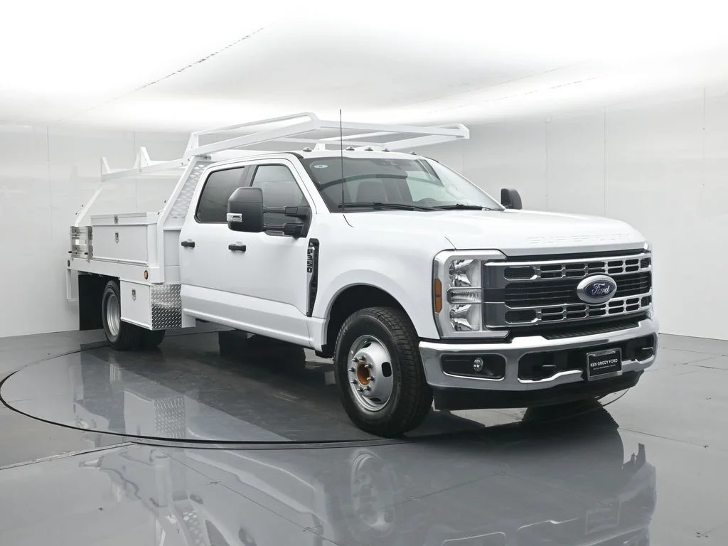 New 2026 Oxford White Ford XL image 1