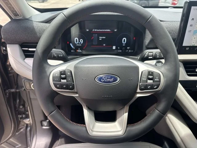 New 2026 Carbonized Gray Metallic Ford Active image 39