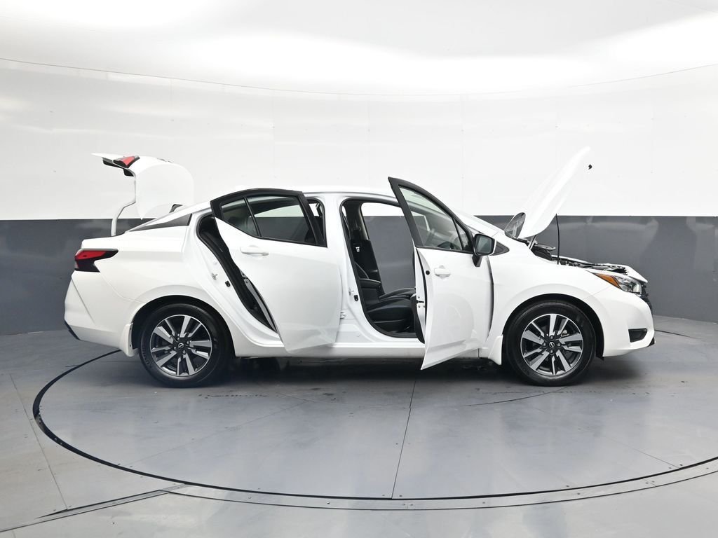 Used 2025 White Nissan 1.6 SV image 50