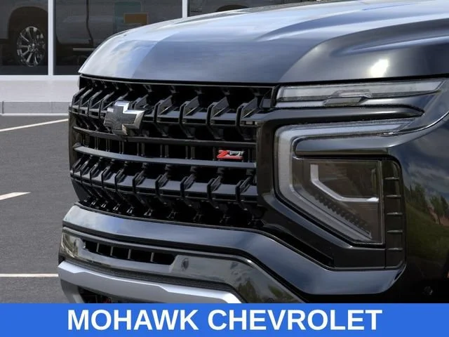2026 Chevrolet Suburban Z71 - Photo 13