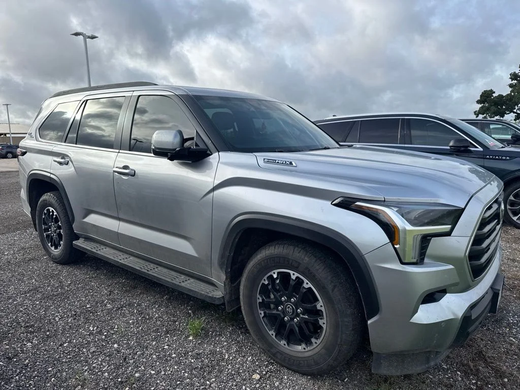 Used 2025 Silver Toyota SR5 image 2