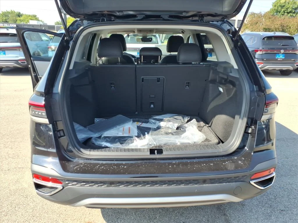 2025 Volkswagen Taos SE - Photo 20