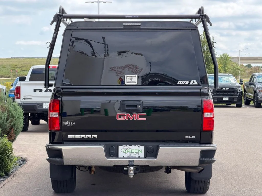 Used 2017 Black GMC SLE image 6