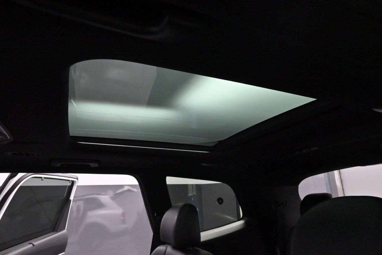 Used 2023 Glacial White Pearl Kia SX X-Line image 36